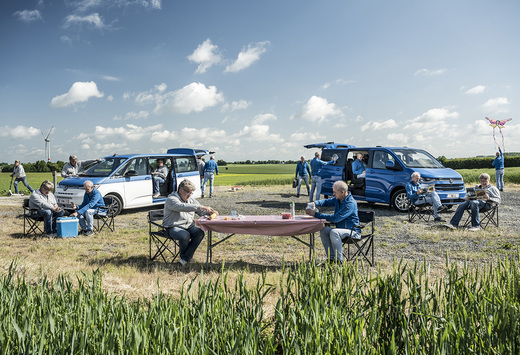 Volkswagen Caravelle 2.0 TDI 170 vs. Volkswagen Multivan 2.0 TDI DSG7 Long