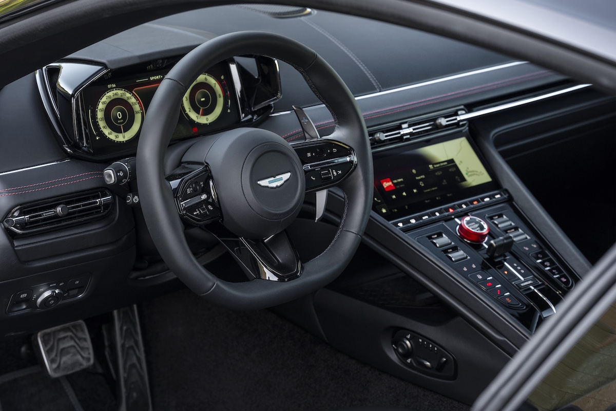 Review 2026 Aston Martin DB12 S