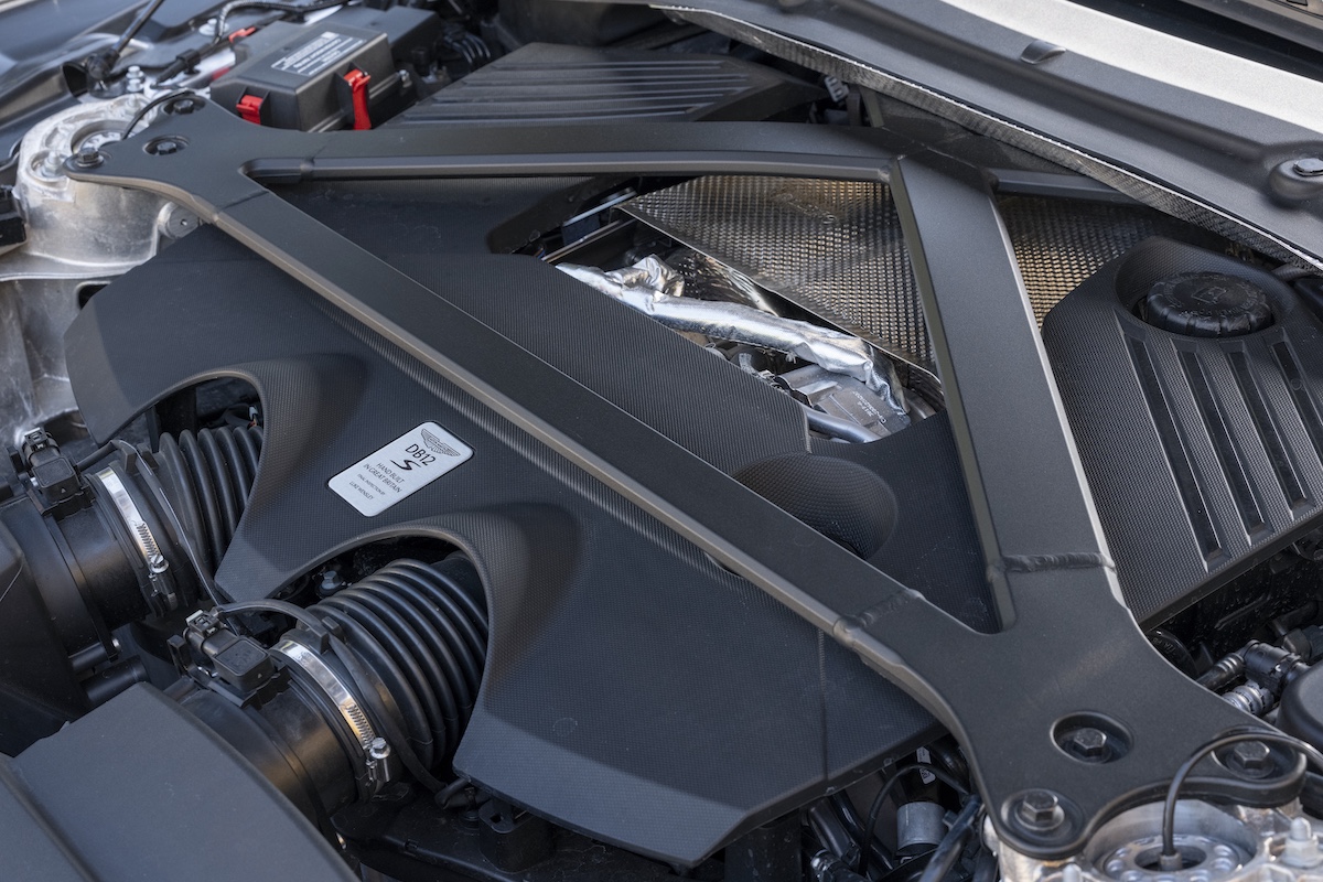 Review 2026 Aston Martin DB12 S