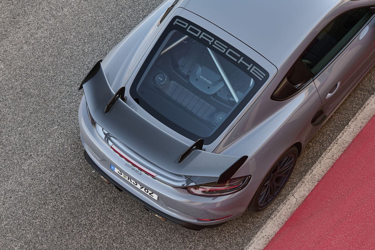 2021 Porsche Cayman GT4 RS