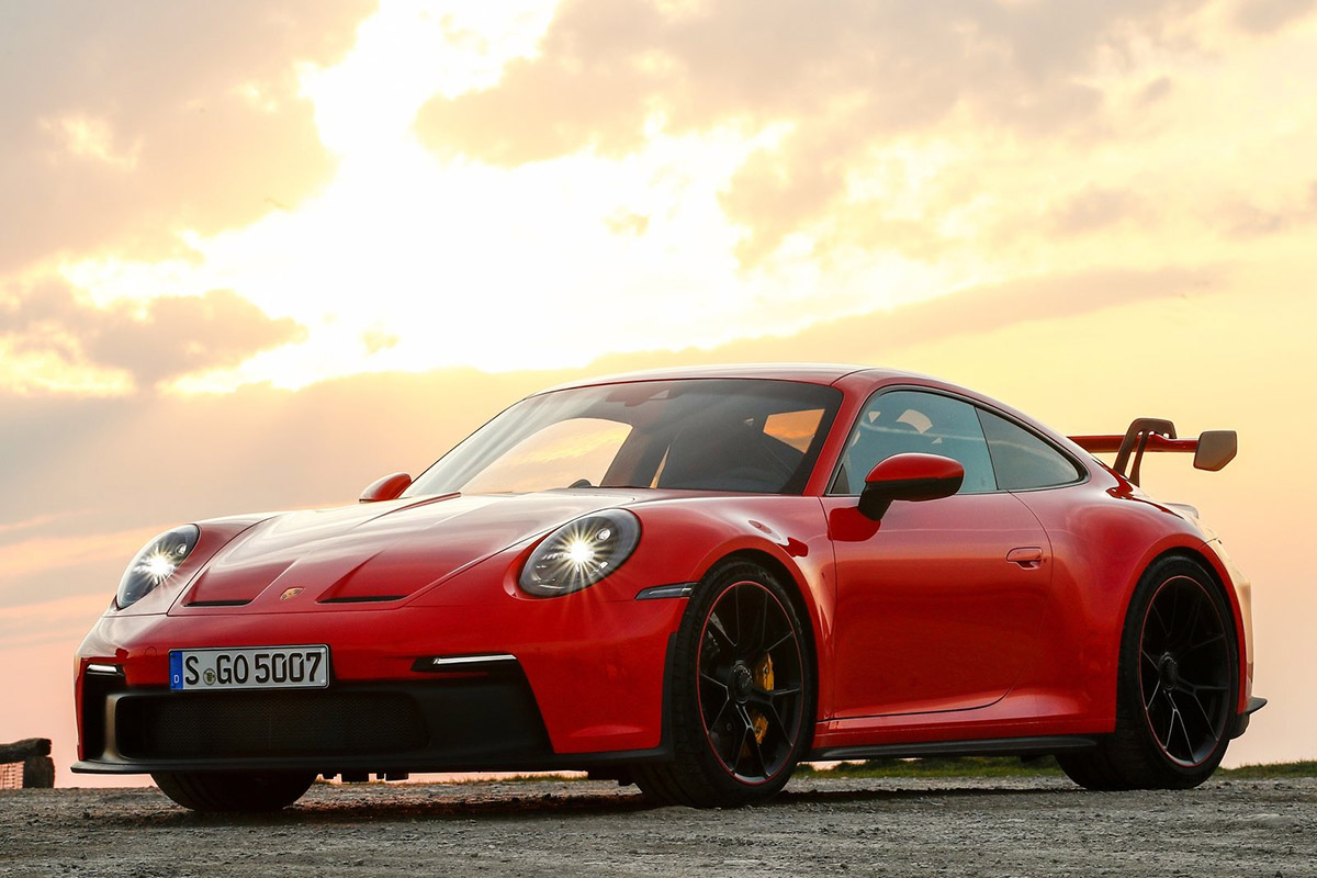 TOP: Porsche 911 GT3