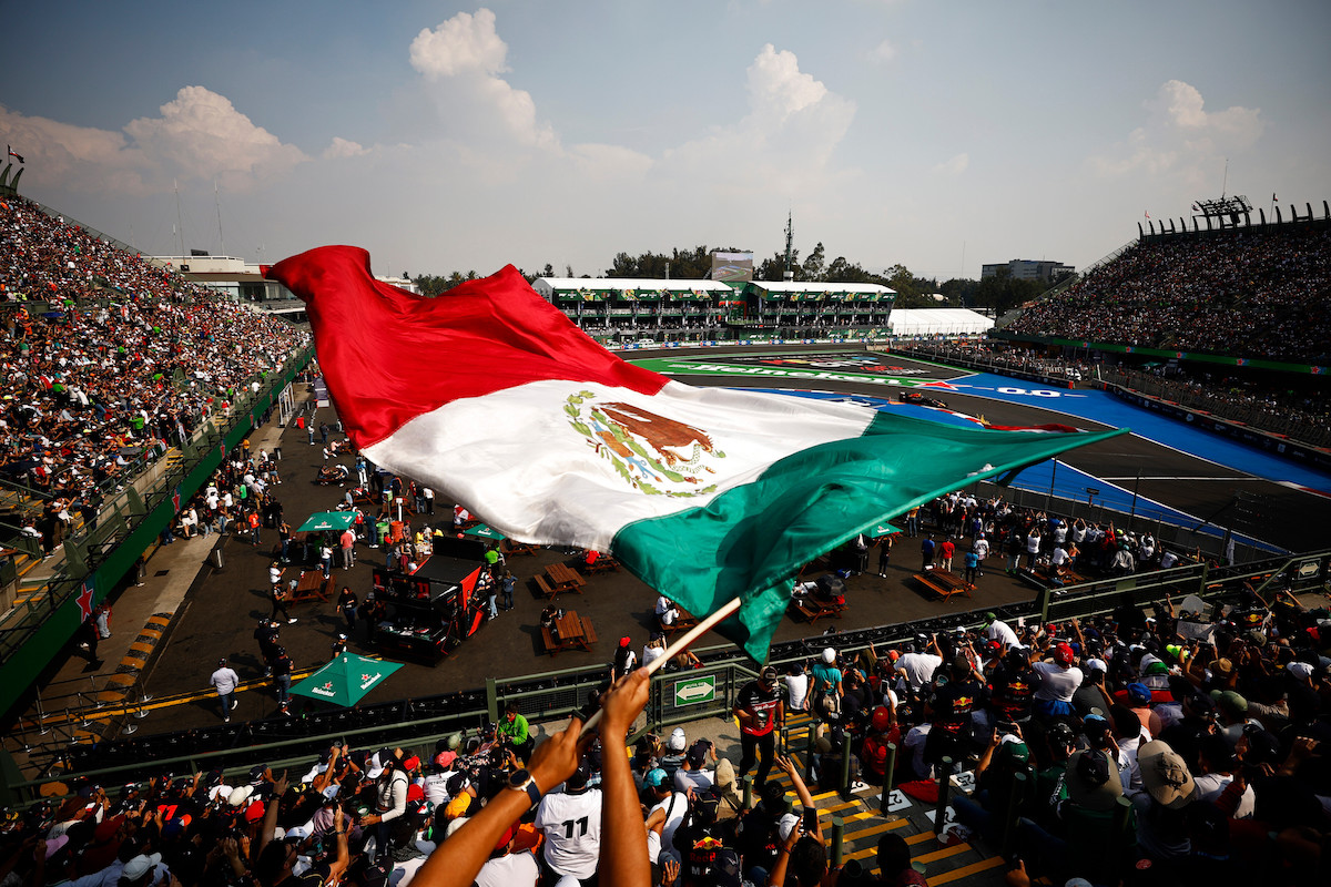 F1 2022 Mexico GP - Mexican fans