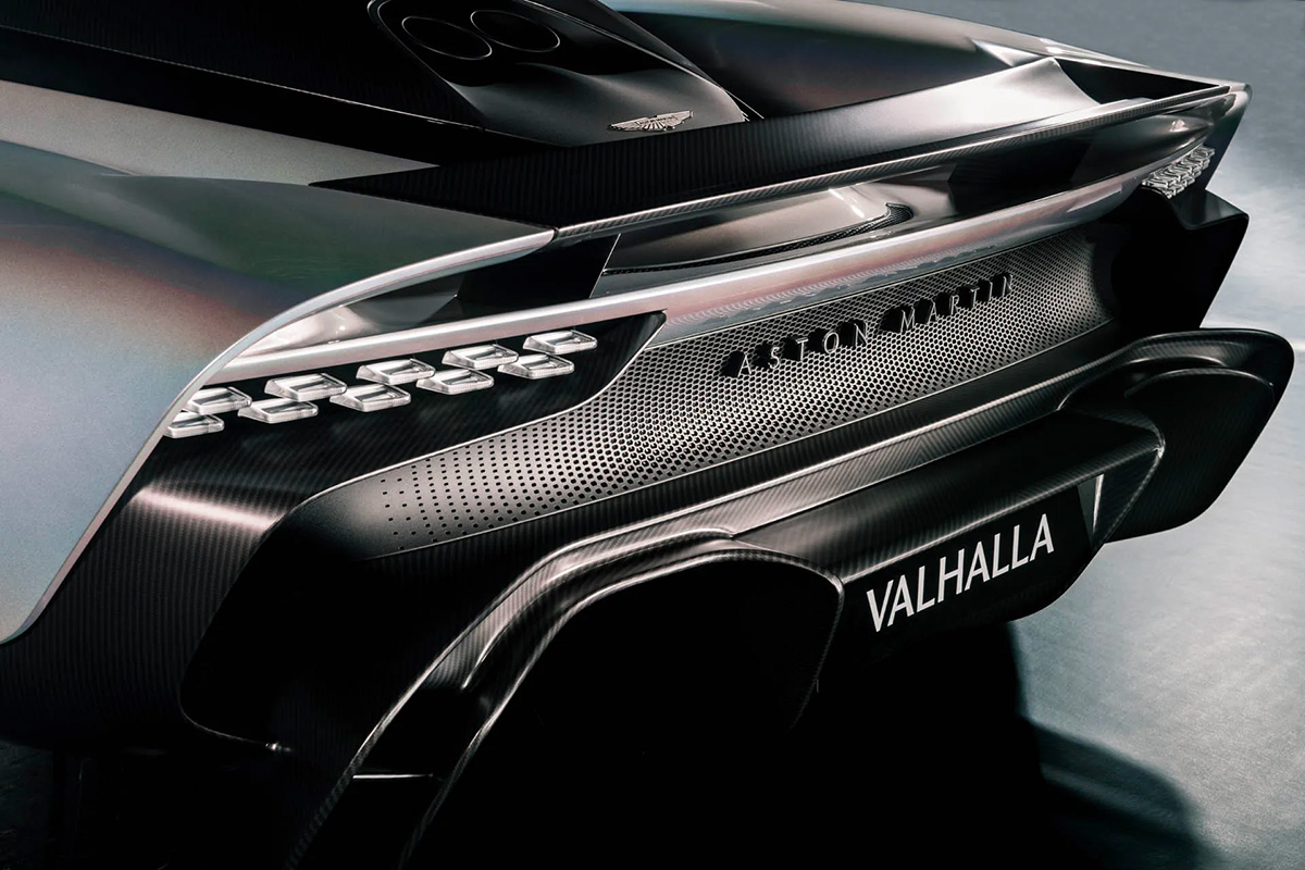 2024 Aston Martin Valhalla