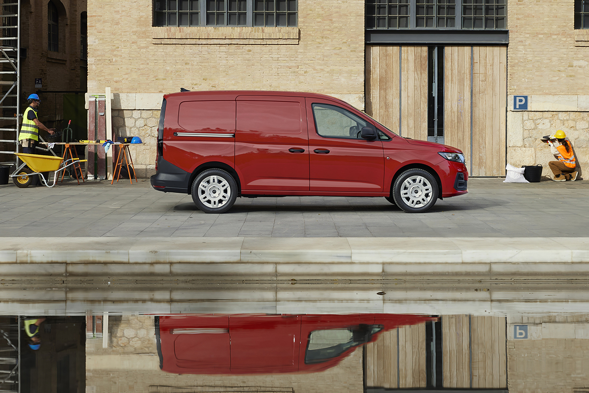 Officieel Ford Transit Connect (2024) ook als PHEV AutoGids
