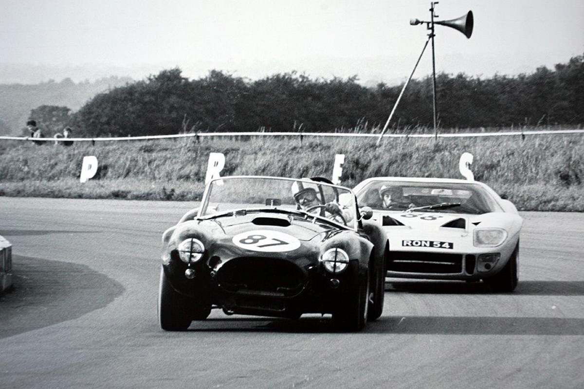 1965 AC Cobra 427 Competition