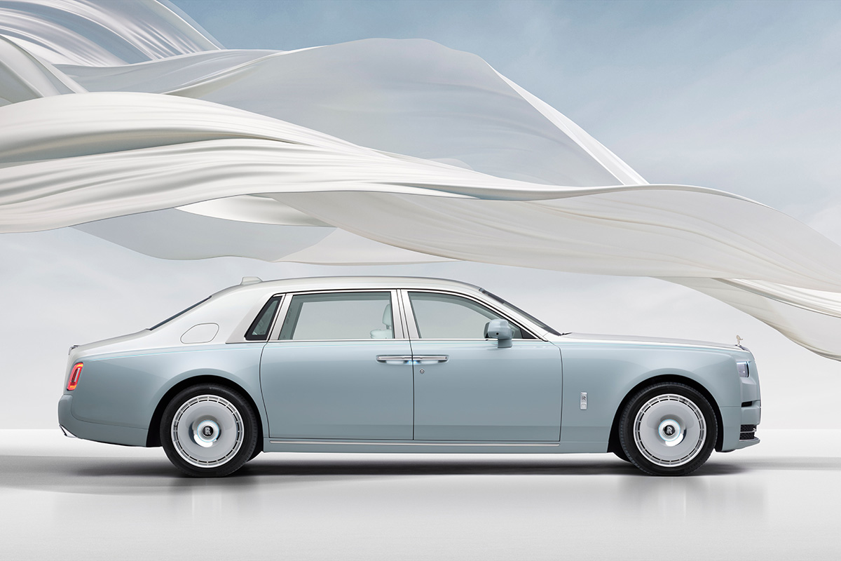 2024 Rolls-Royce Phantom Scintilla