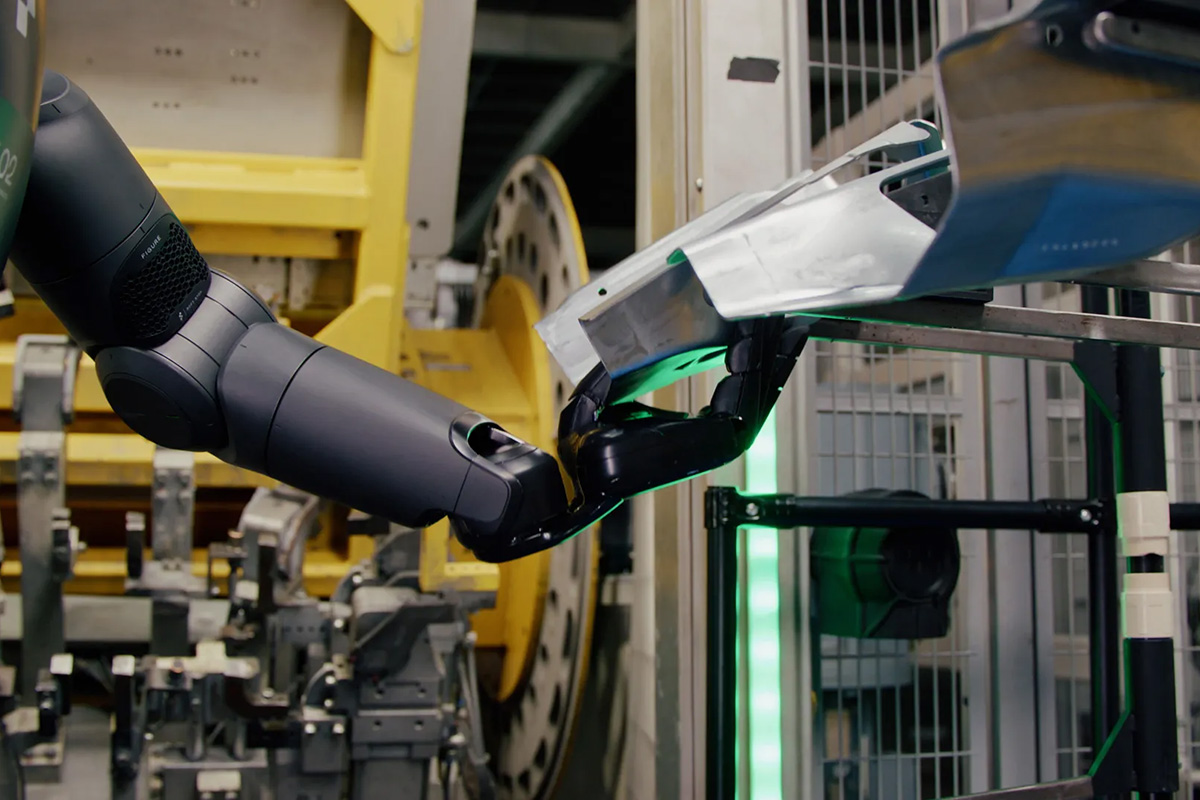 BMW use Figure 02 humanoid robots in its Spartanburg plant