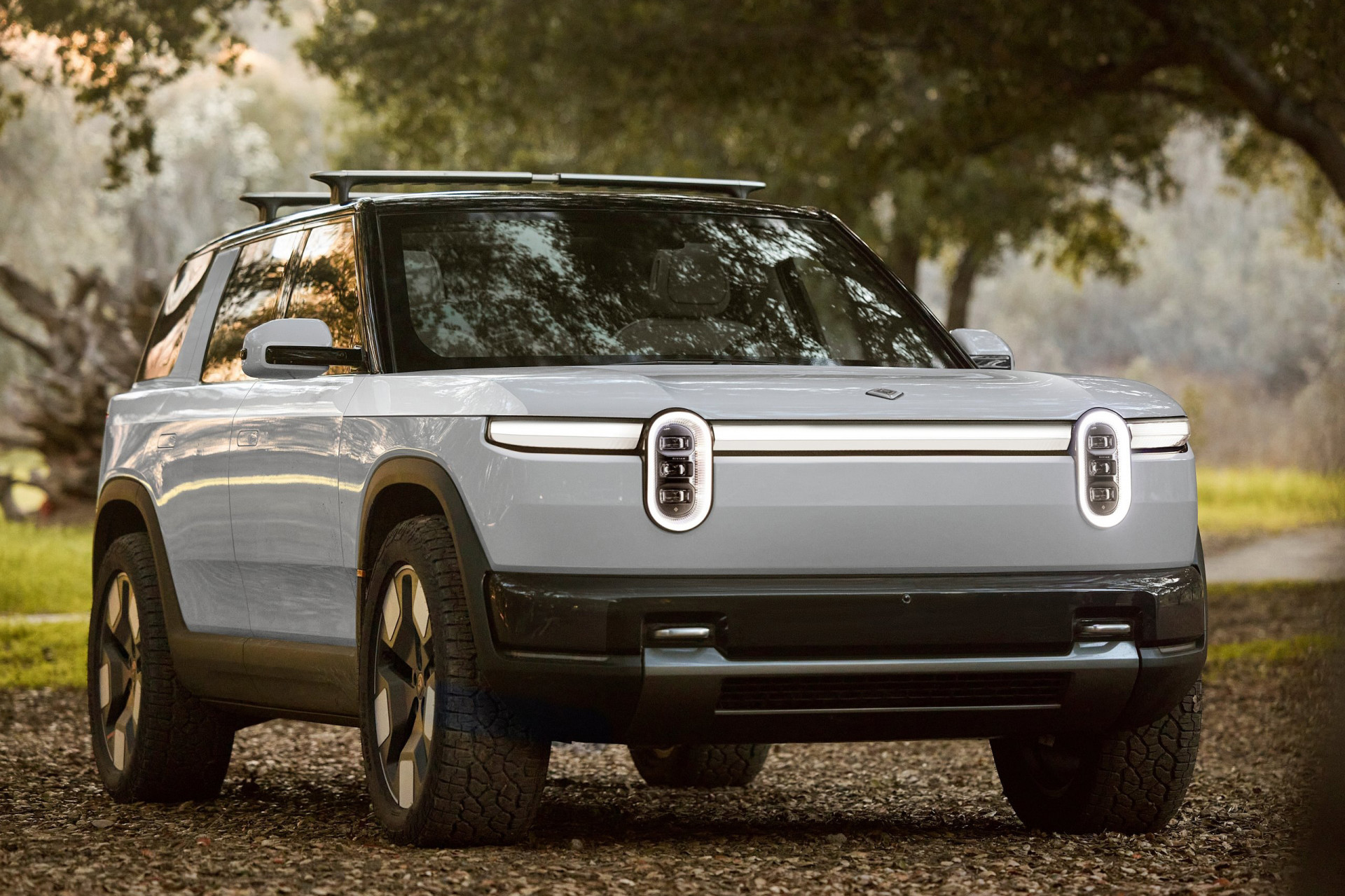 RIVIAN R2