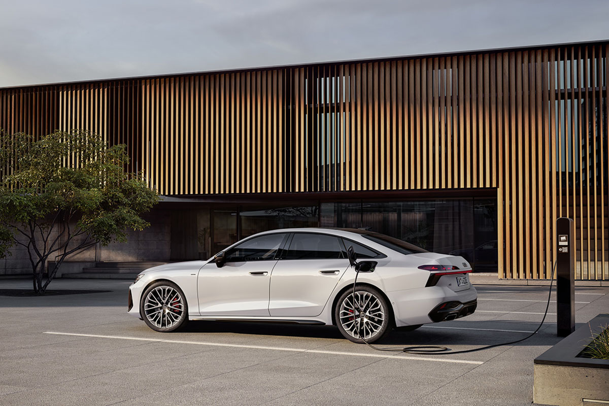 2025 Audi A6 e-hybrid quattro