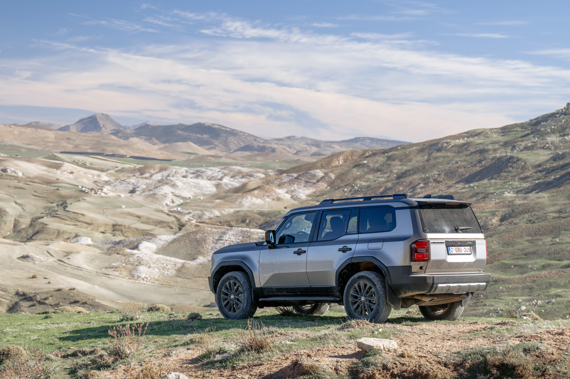 Toyota Land Cruiser Hybrid 48V  (2025) 