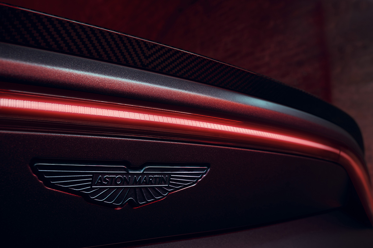 2025 Aston Martin Vantage S