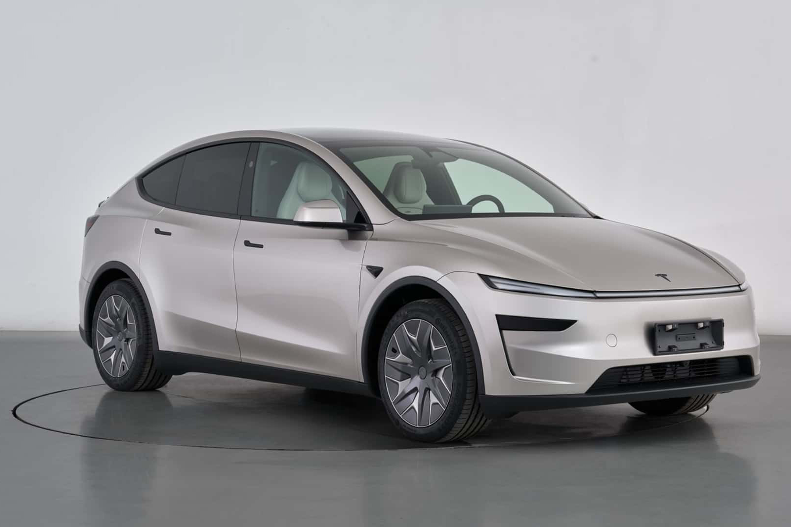 Tesla Model Y L