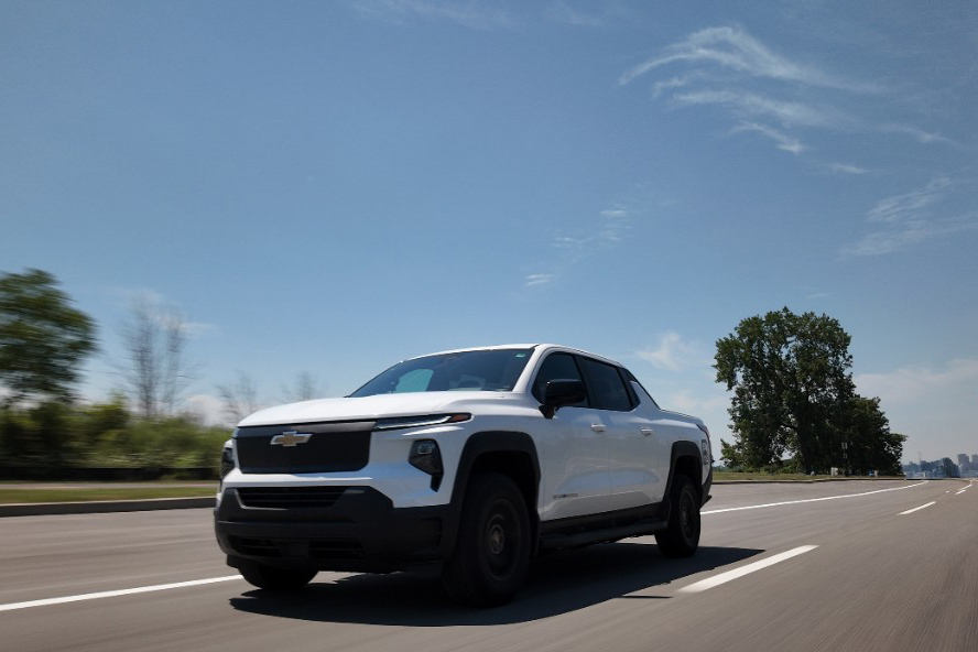 Chevrolet Silverado EV Pick-Up Truck