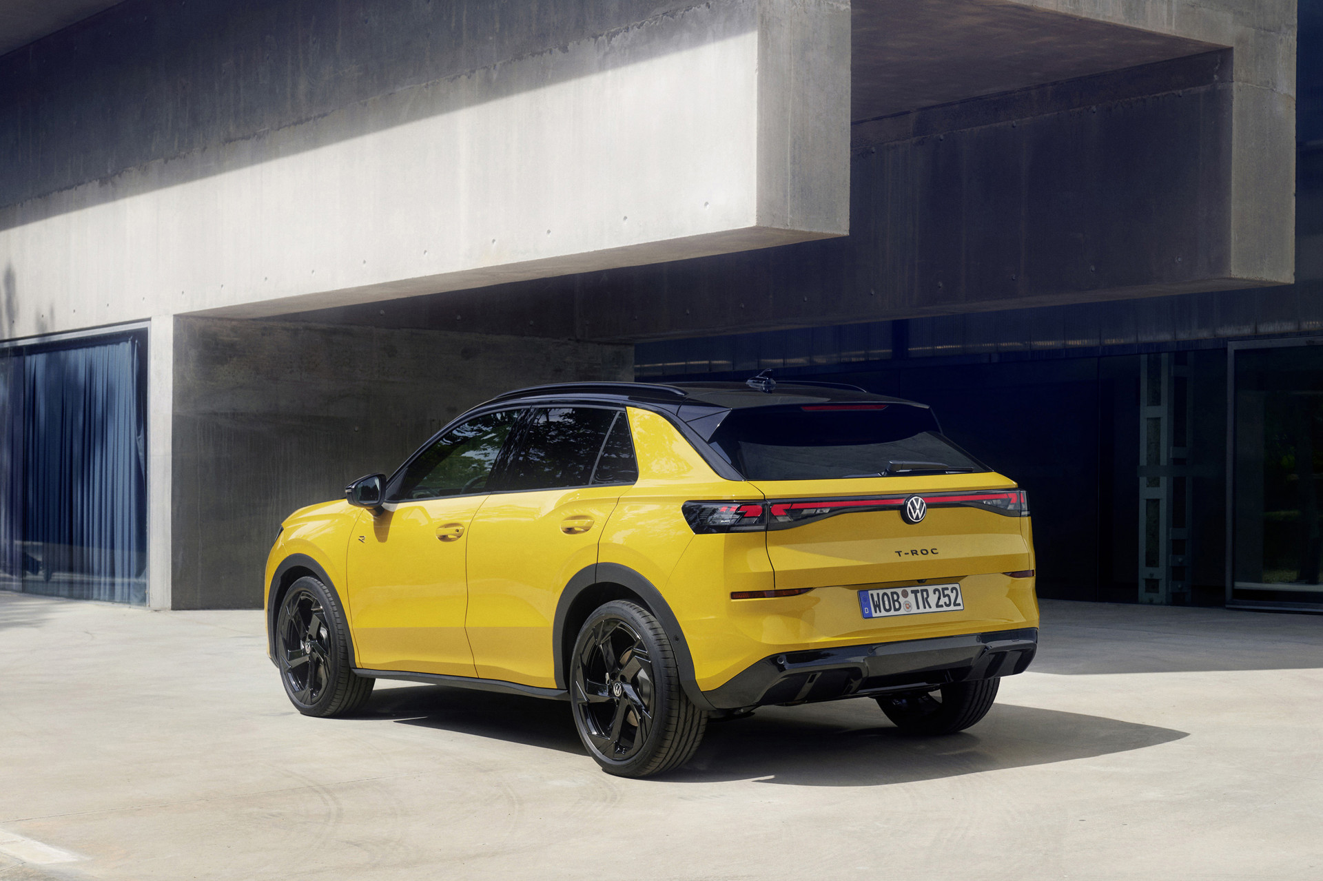 VW T-Roc SUV 2026