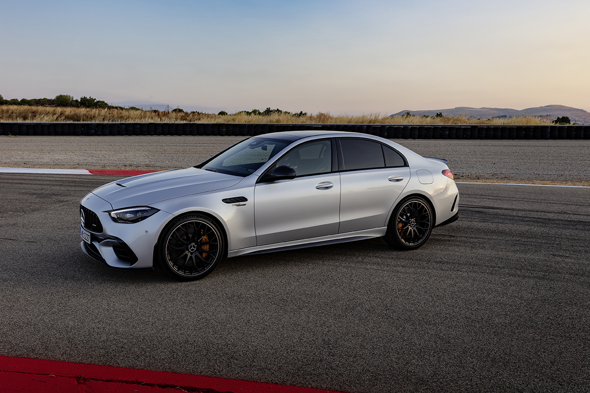Mercedes-AMG C63 S E Performance