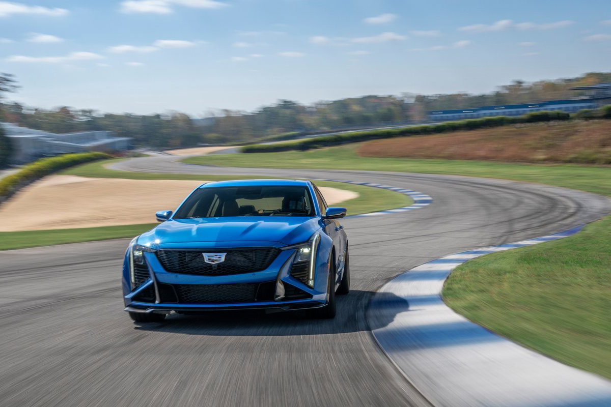 2025 Cadillac CT5-V Blackwing