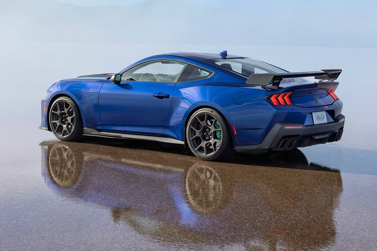 2026 Ford Mustang Dark Horse SC