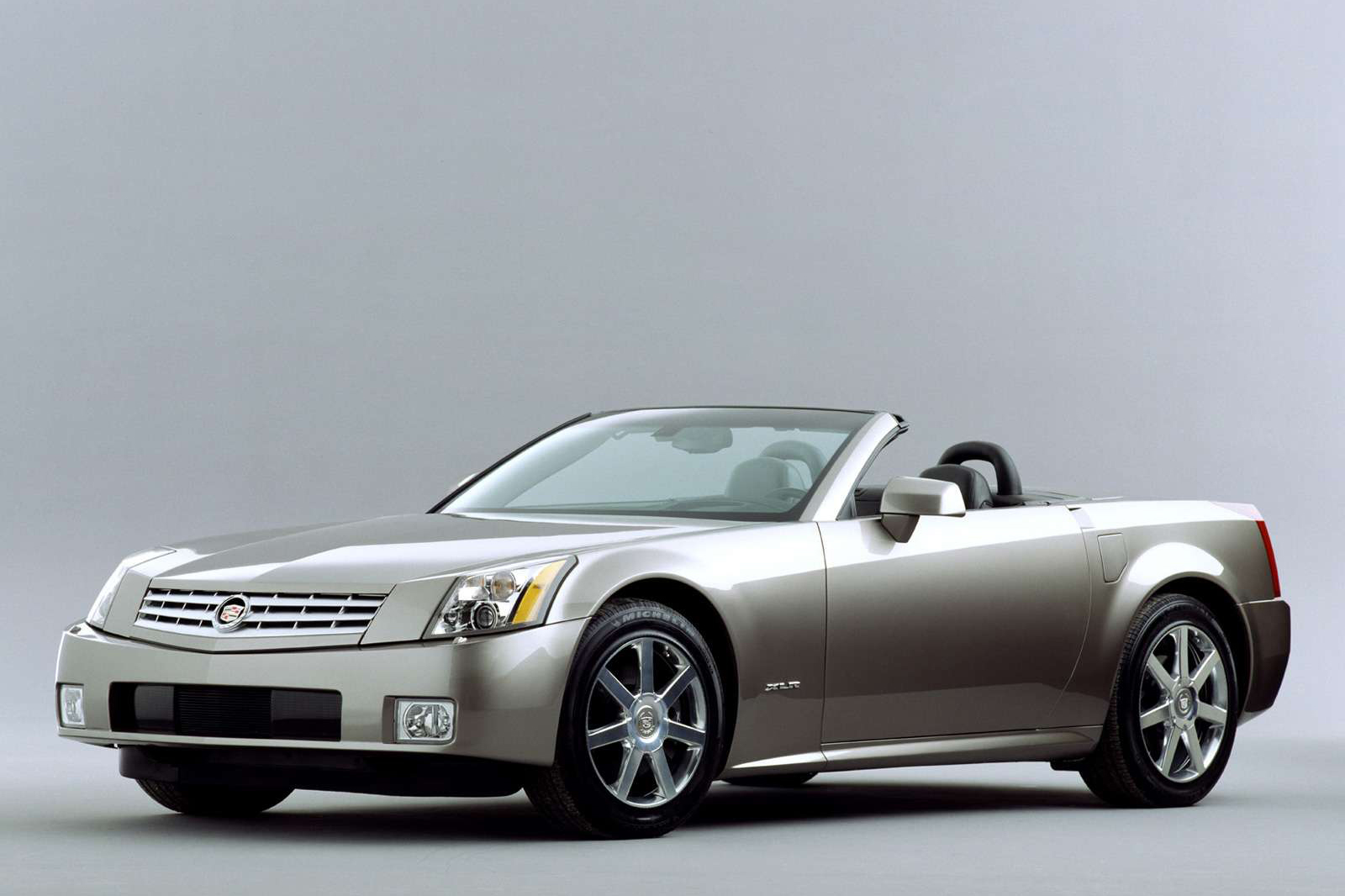 Vergeten helden (6/15): liever een Cadillac XLR dan een Mercedes SL?