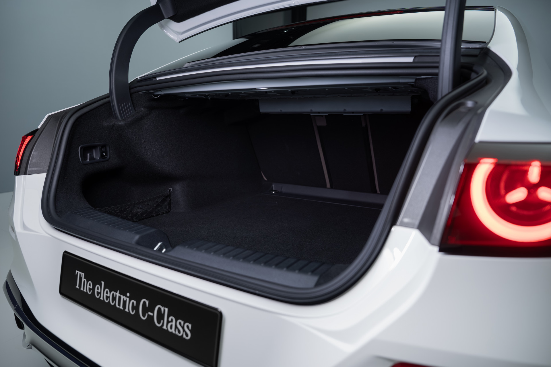 Officieel: Mercedes C-Klasse Electric (2026) - het antwoord op de BMW i3