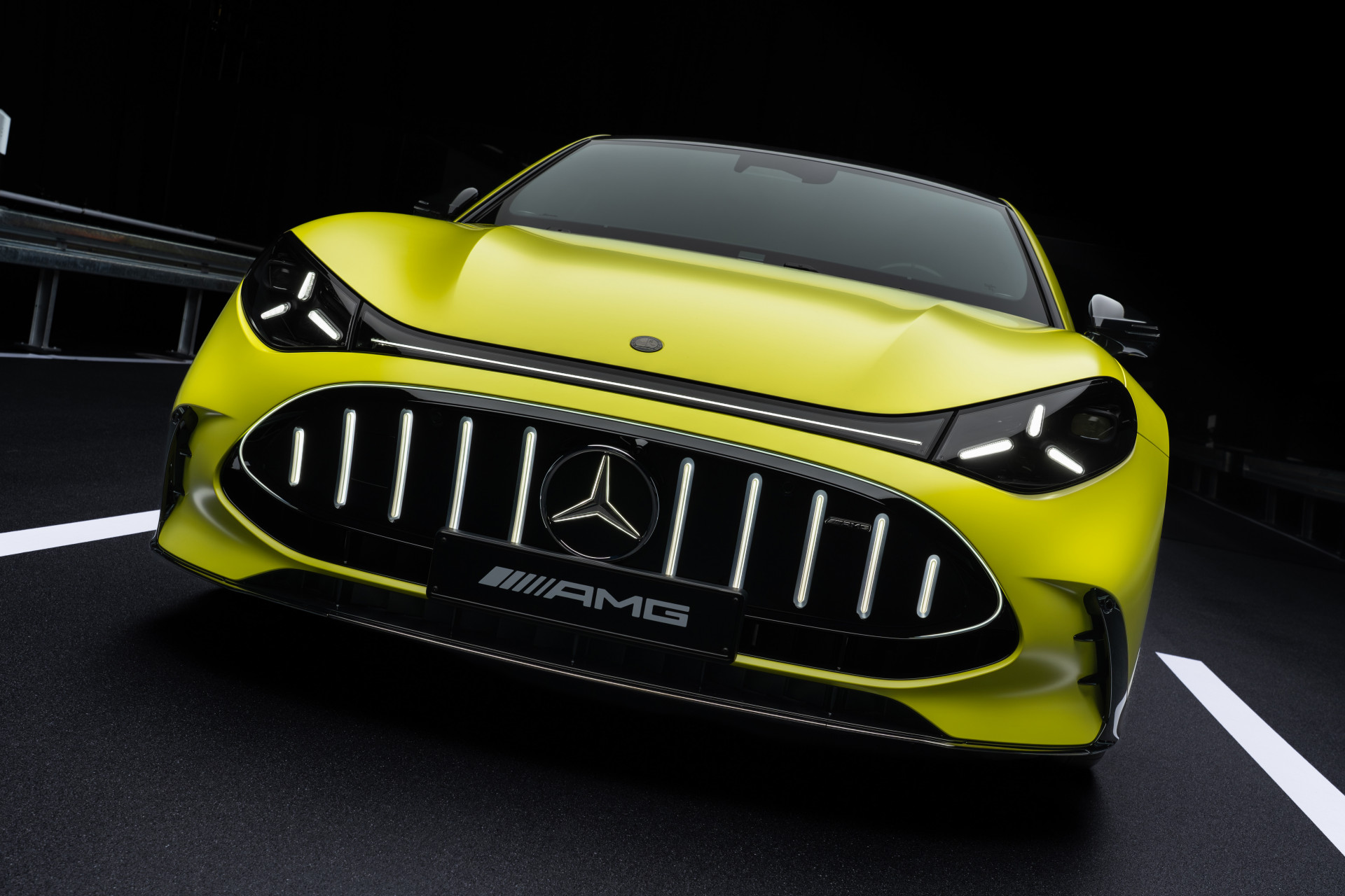Officieel: Mercedes-AMG GT 4-door Coup&eacute; (2026) - F1-technologie en Hypercar-prestaties