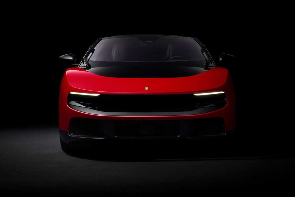 Ferrari Luce (2027) -het  elektromonster uit Maranello