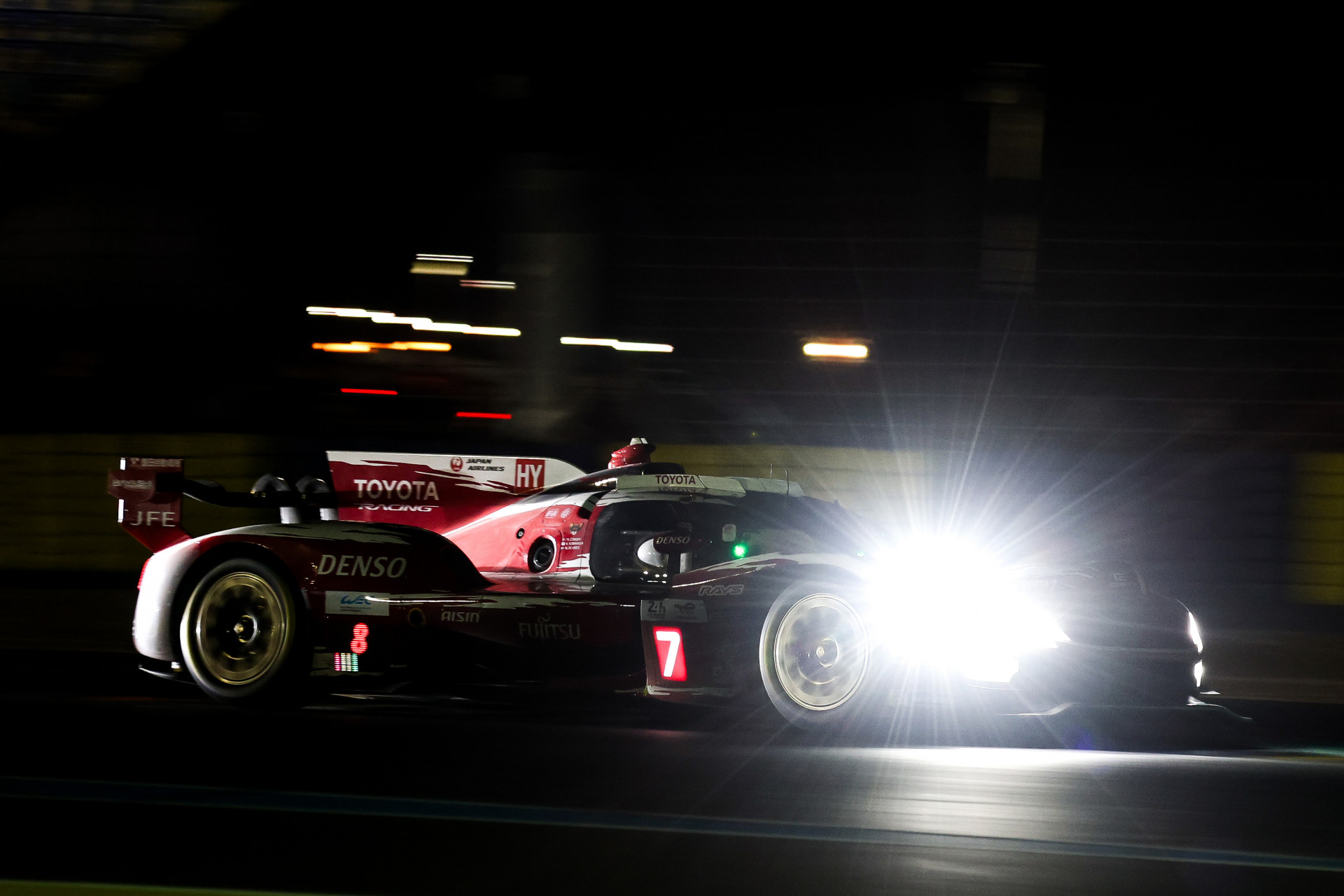 24 Uur van Le Mans (2026): Toyota wint na ware nagelbijter