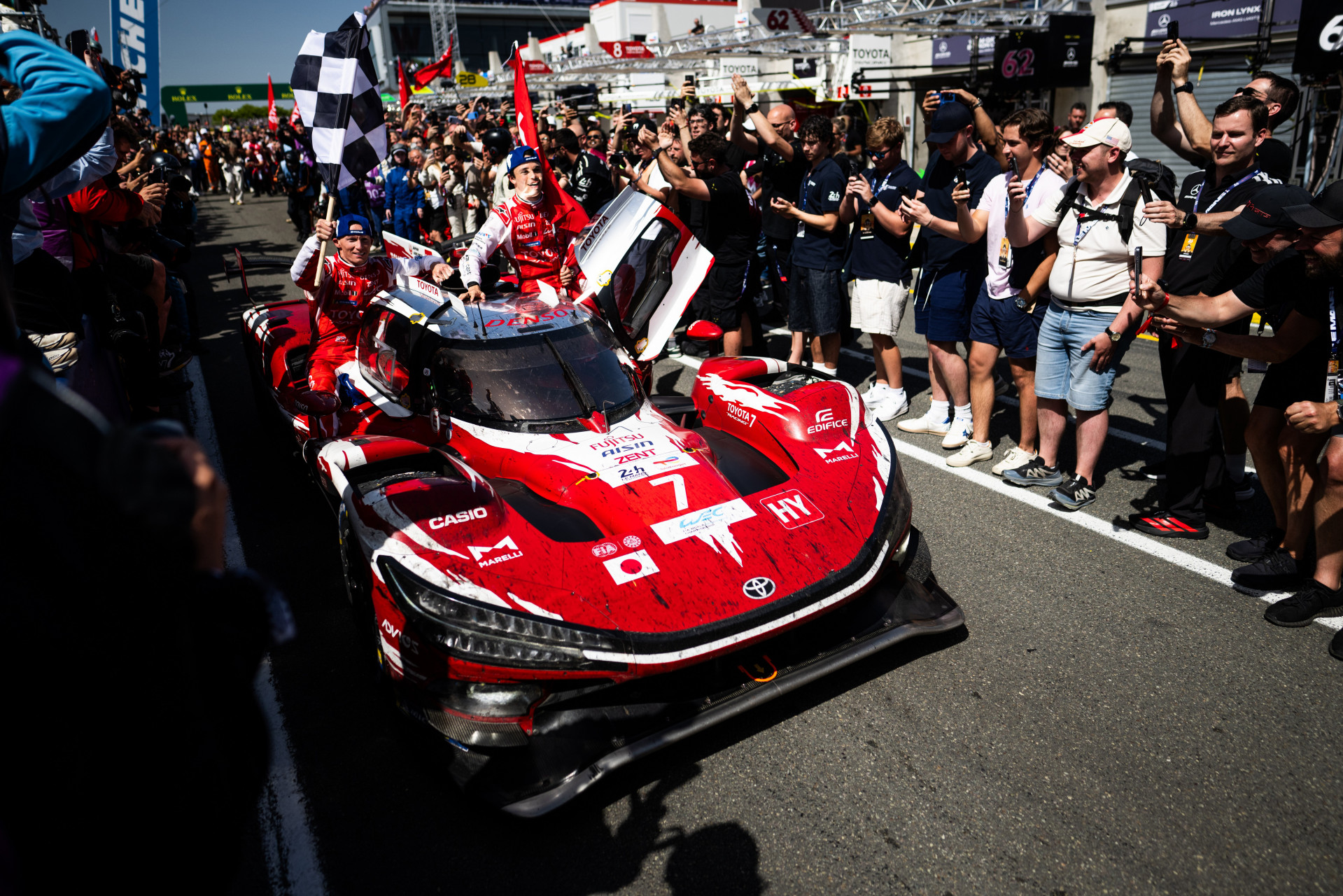 24 Uur van Le Mans (2026): Toyota wint na ware nagelbijter
