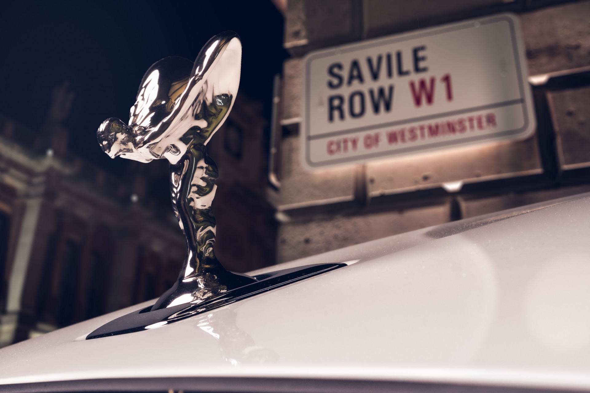 Officieel: Rolls-Royce Ghost Savile Row (FoS Goodwood 2026) - rijdend maatpak