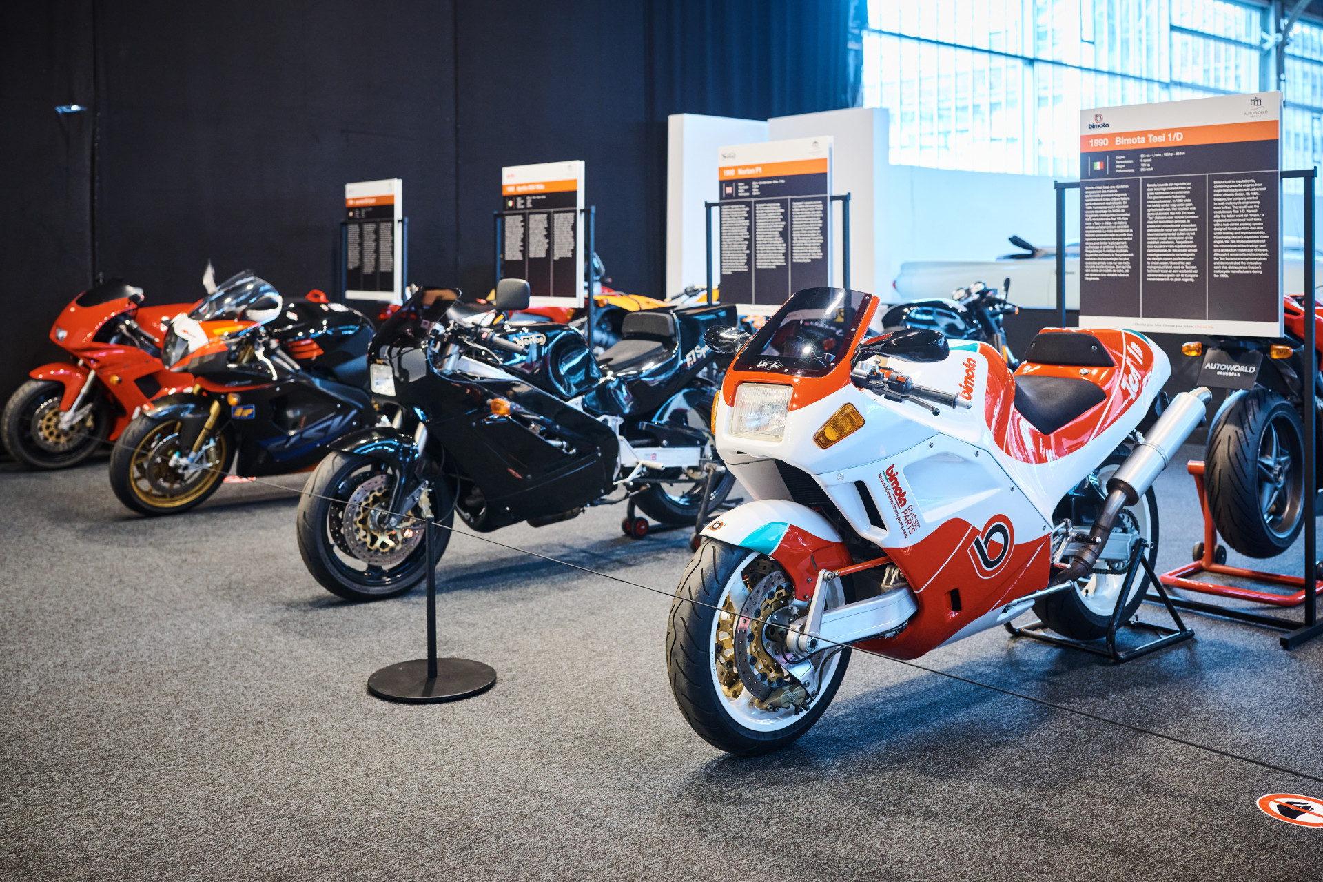Zomertip: Autoworld viert de jaren 90 met iconische modellen