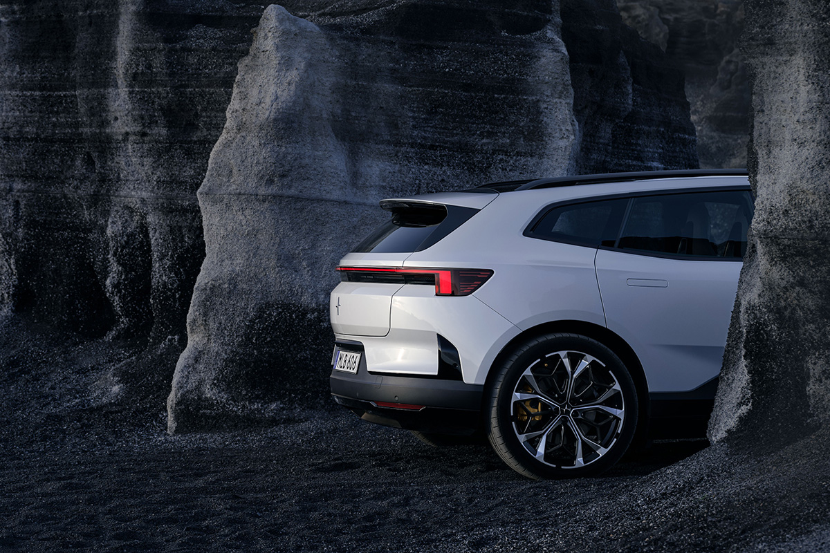 2026 Polestar 4 SUV