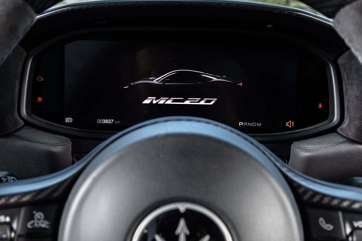 Test 2021 Maserati MC20 - Review AutoWereld