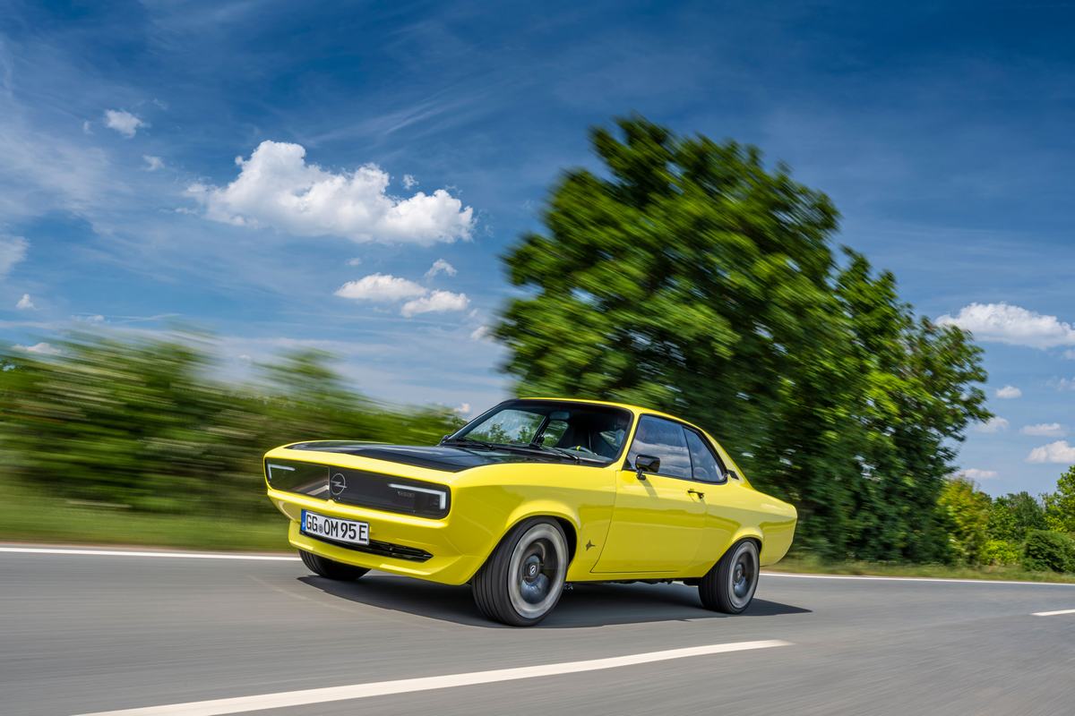 2021 Opel Manta GSe Restomod - Review AutoGids