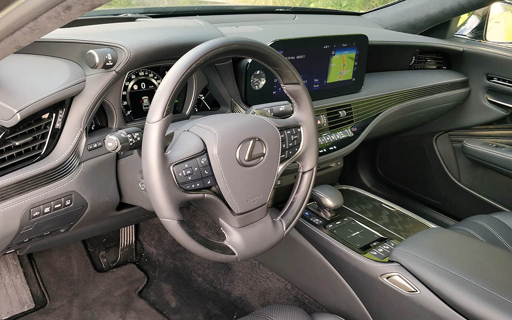 Test 2021 Lexus LS 500h facelift - Review AutoGids