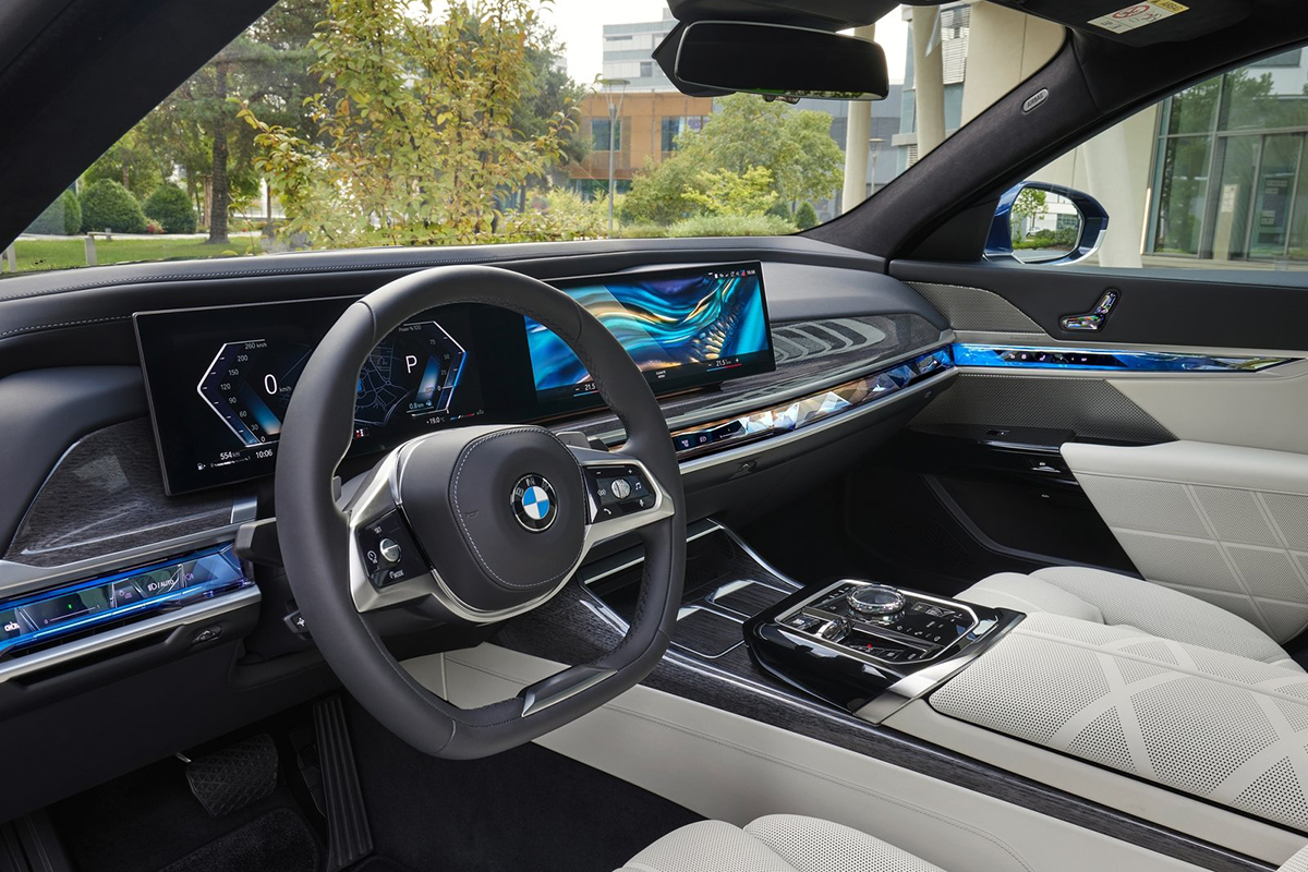 Review 2023 BMW 7