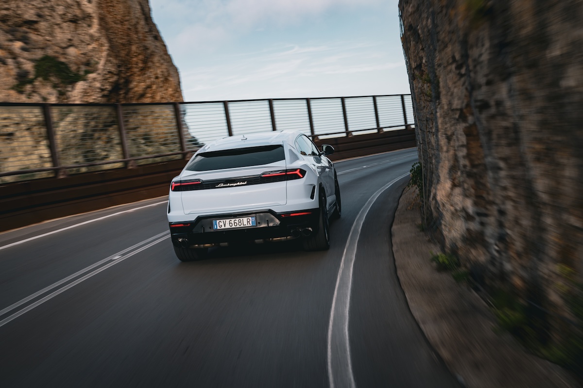 2024 Lamborghini Urus SE