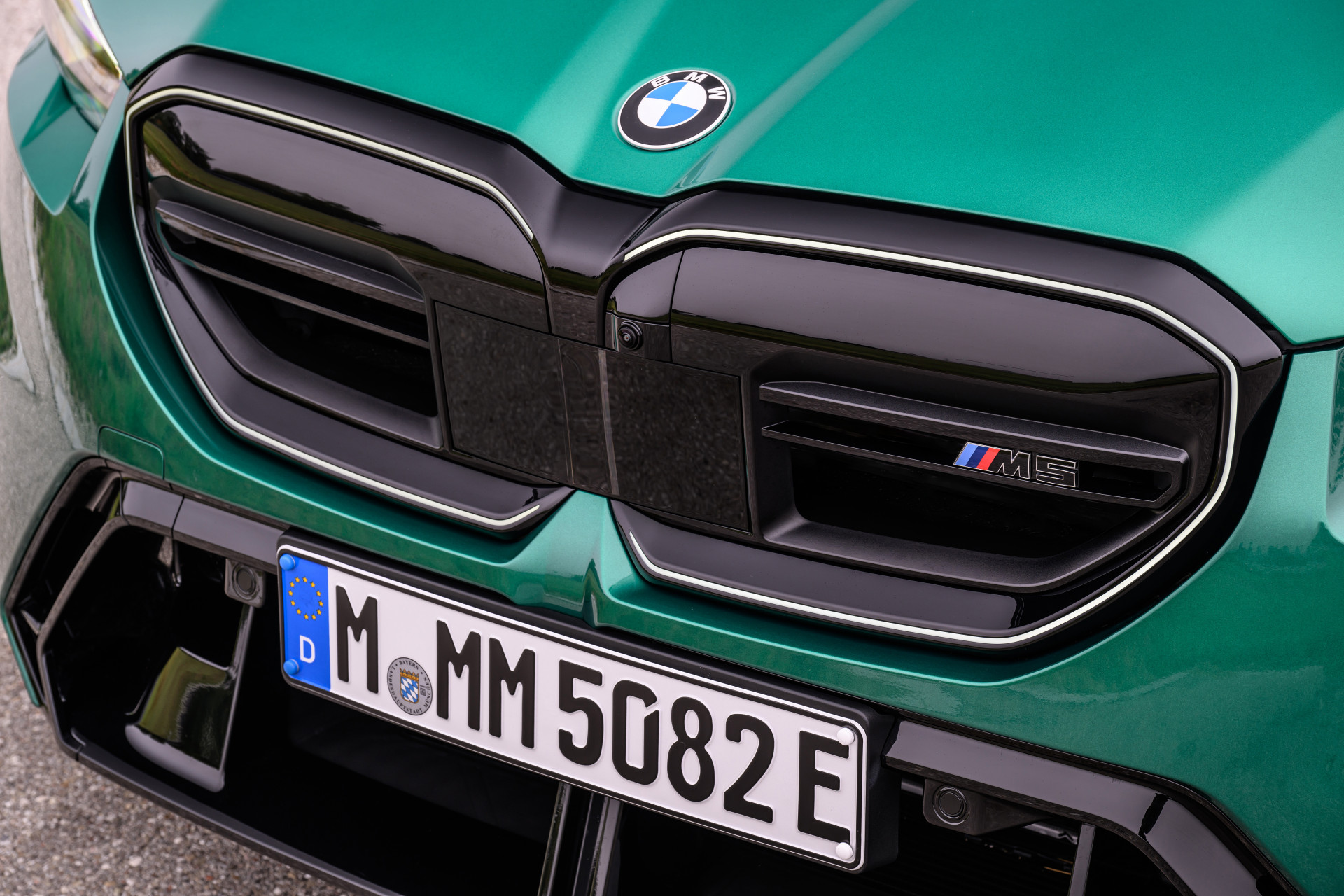 Review BMW M5