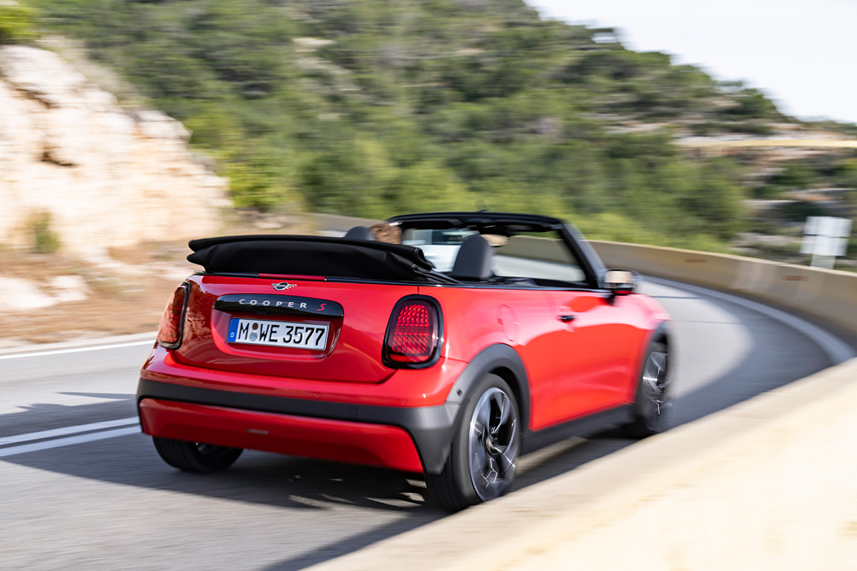 Review Mini Cooper Cabrio 2025