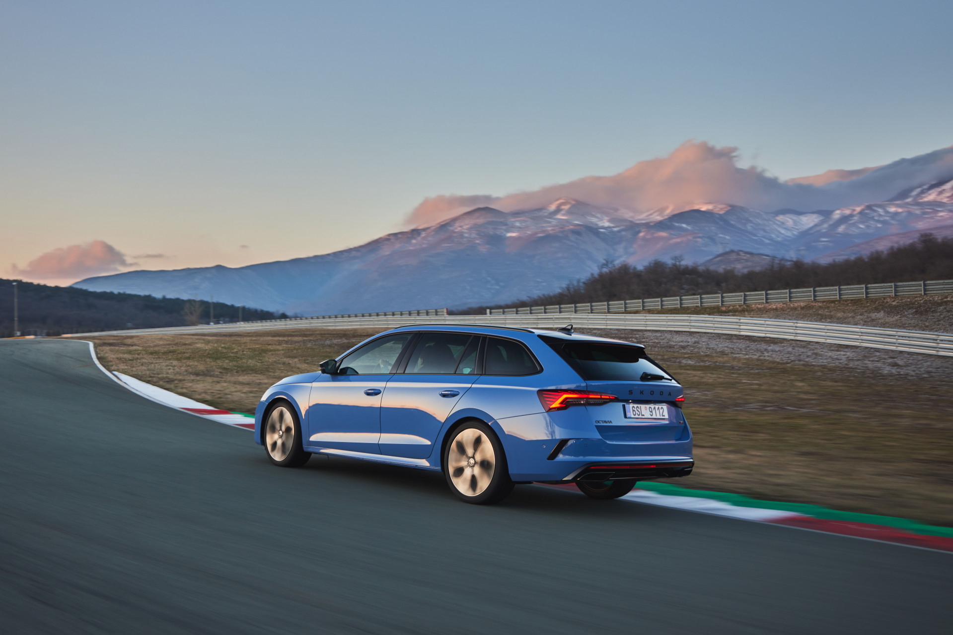 2025 Skoda Octavia RS Combi