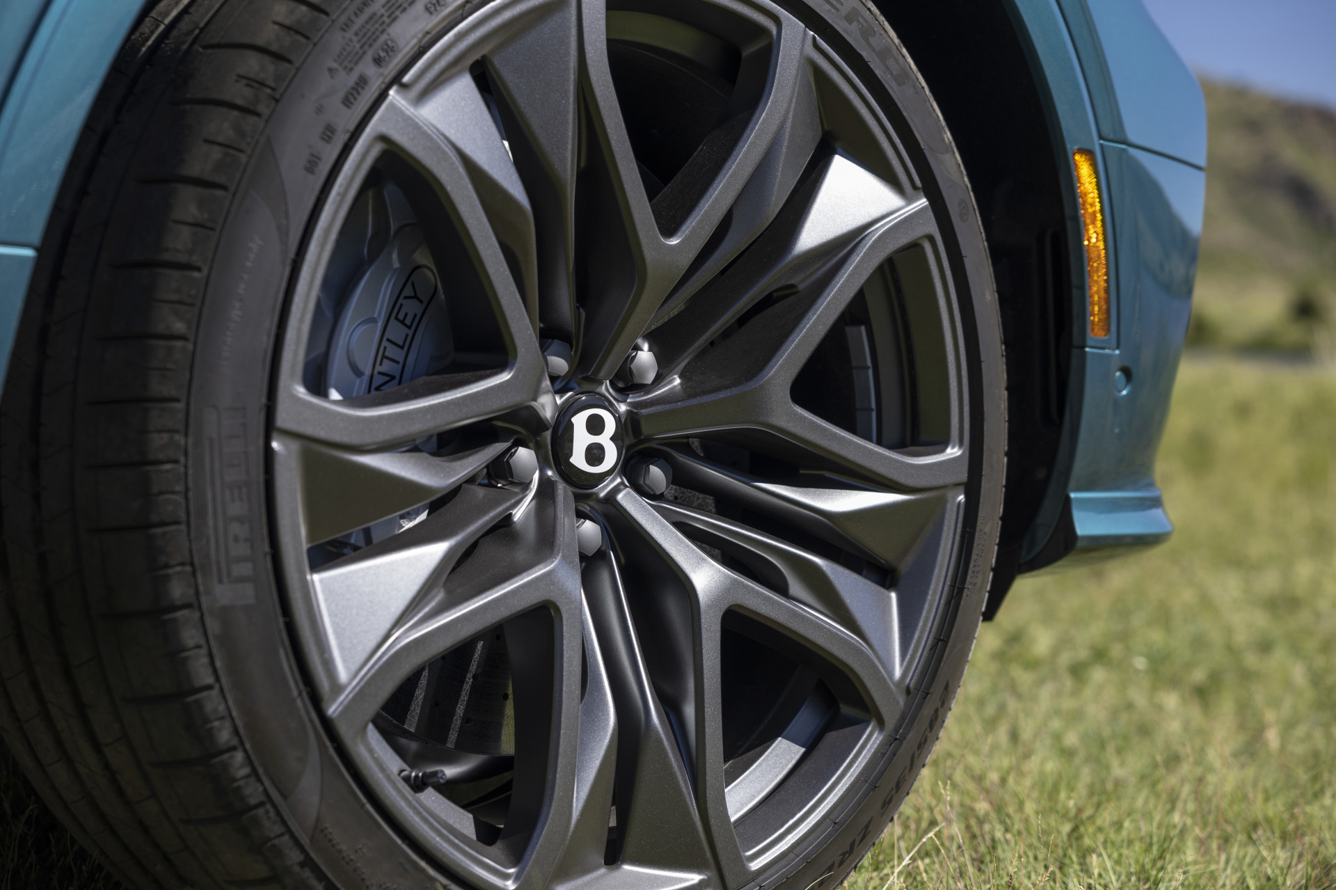 Review Bentley Bentayga Speed V8 (2025) - test AutoGids