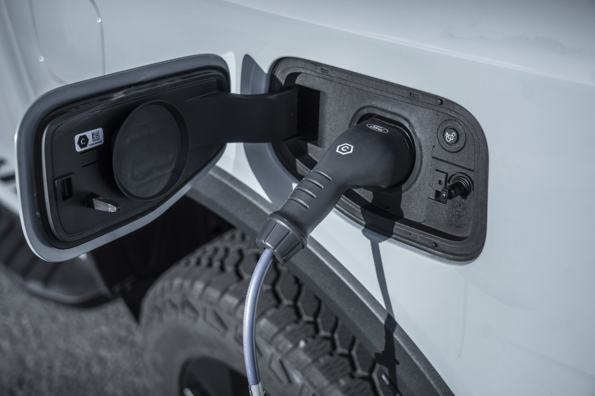 Review Ford Ranger PHEV