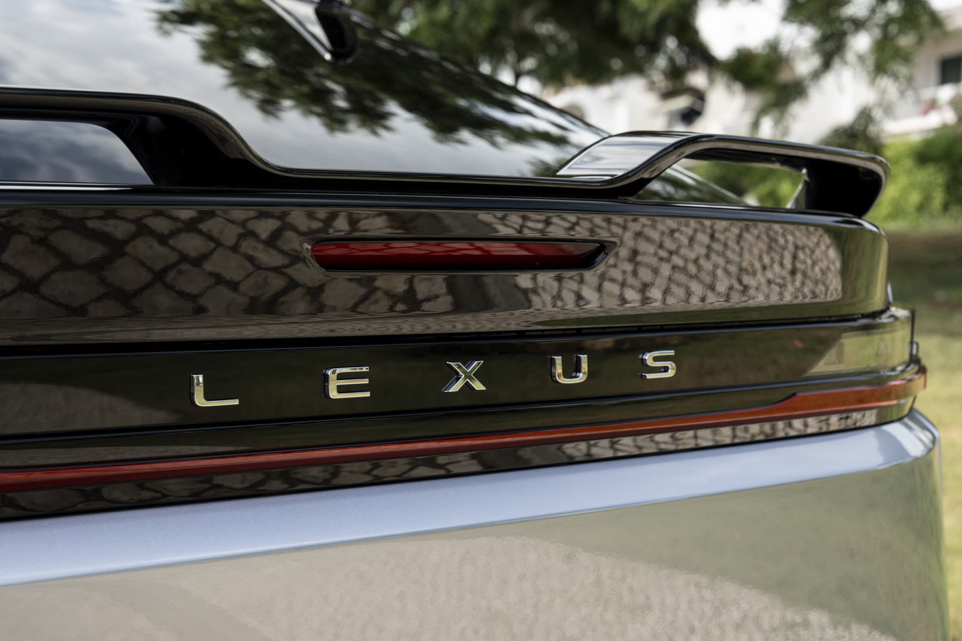 Review Lexus RZ 550e F Sport (2025) - eerste test AutoGids