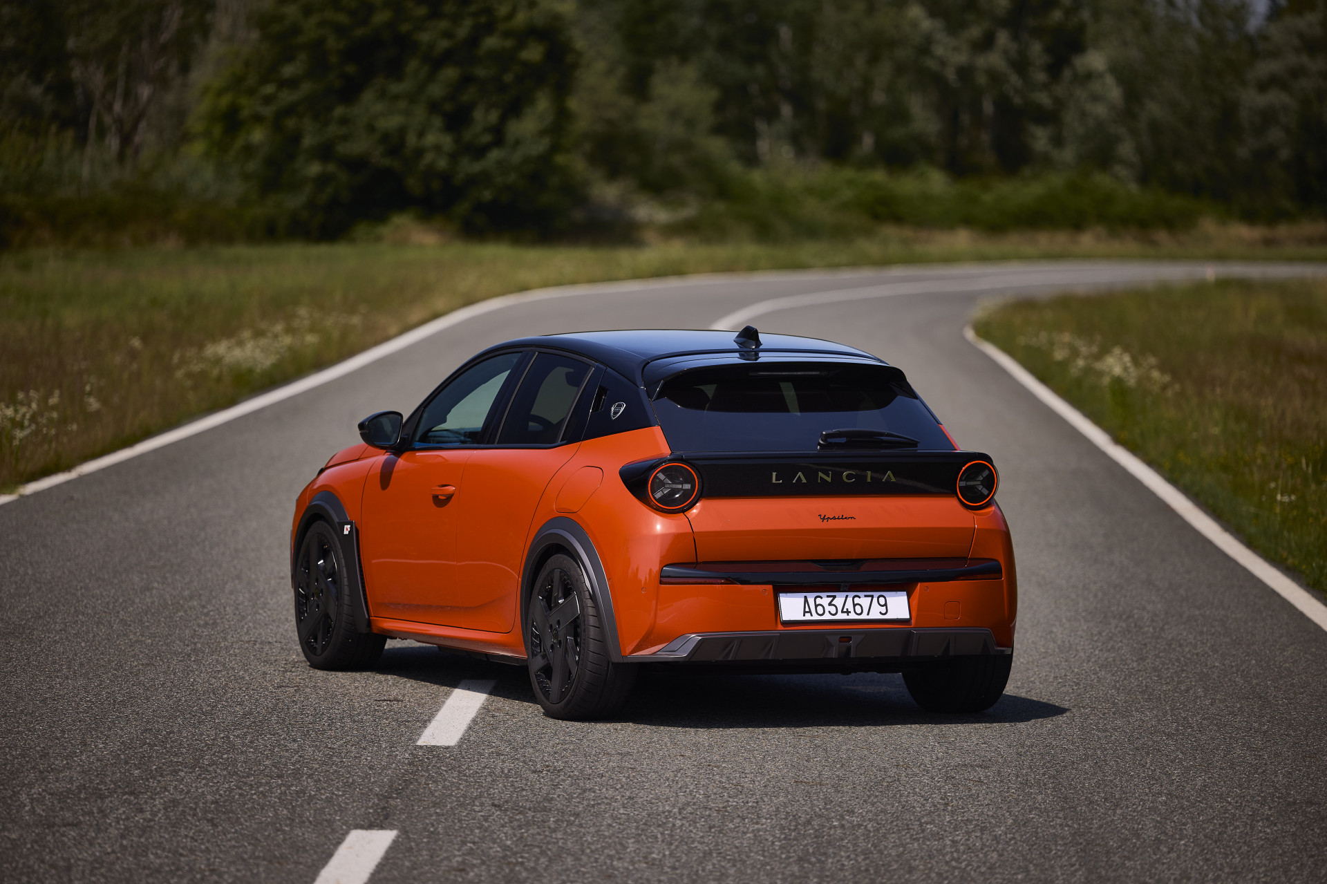 Review Lancia Ypsilon HF (2025) - eerste test AutoGids