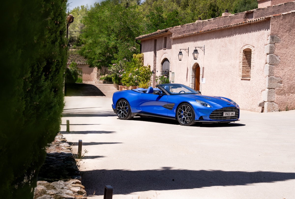 2025 Aston Martin Vanquish Volante