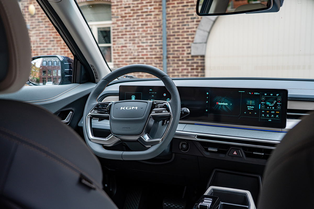 Review 2025 KGM Torres Hybrid