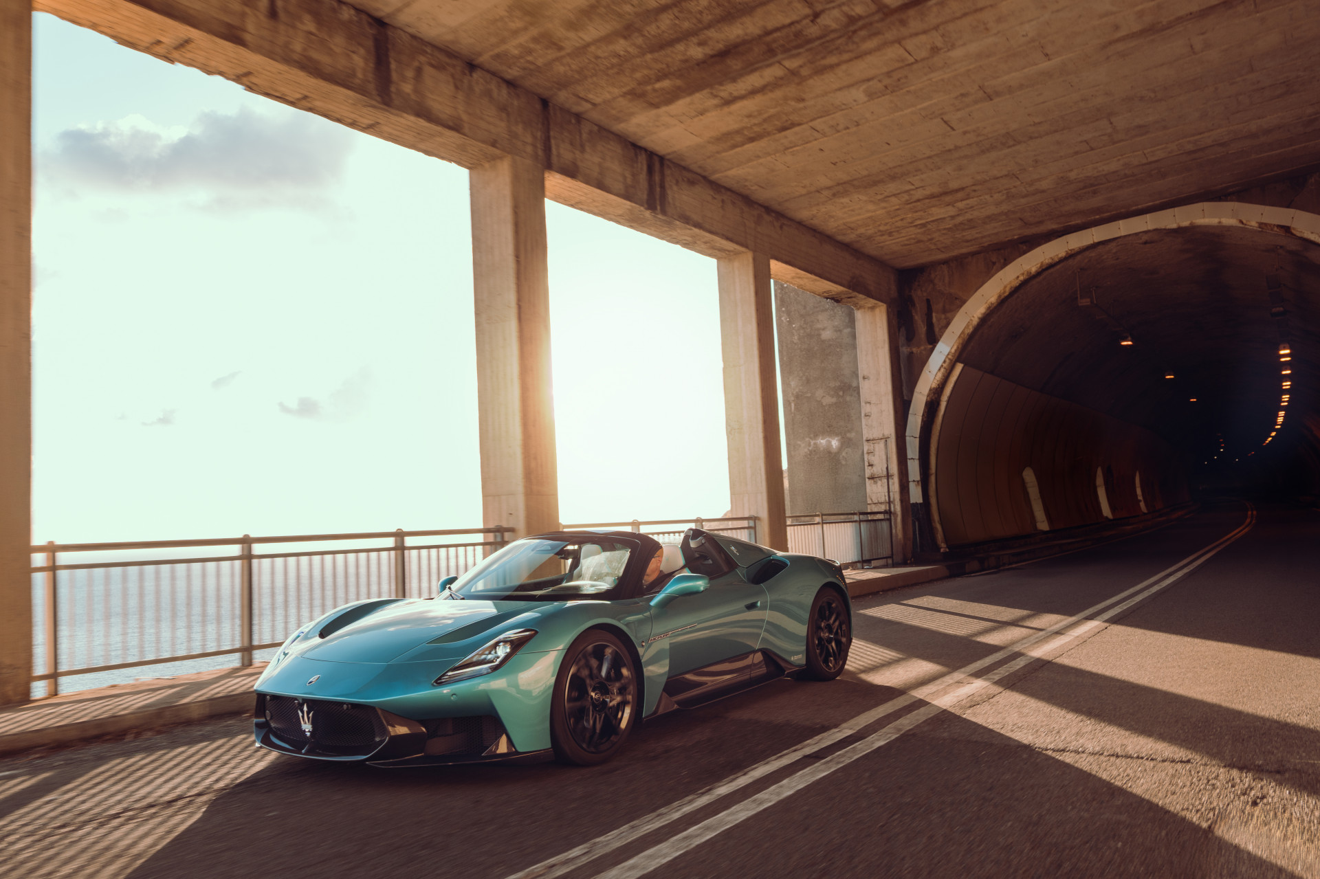 Review Maserati MCPura Cielo (2025) 