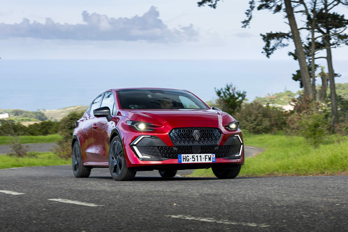 2026 Renault Clio Full Hybrid E-Tech 160