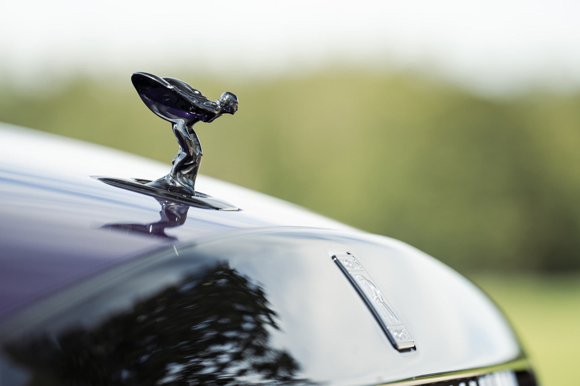 Review Rolls-Royce Black Badge Spectre (2025)