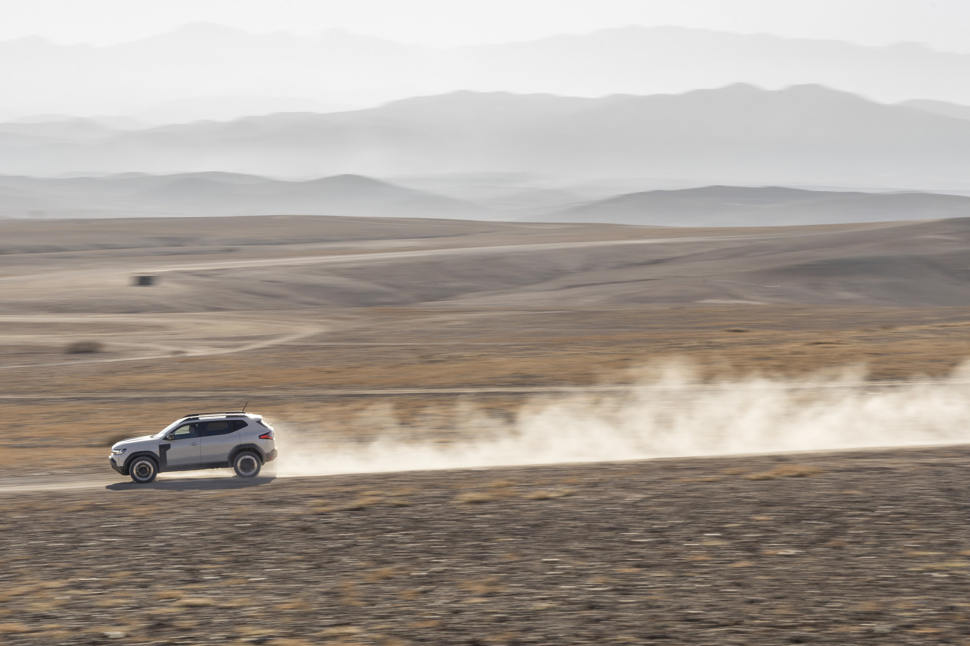 Review Dacia Duster Hybrid-G 150 4x4 "bifuel" (2026) - eerste test AutoGids