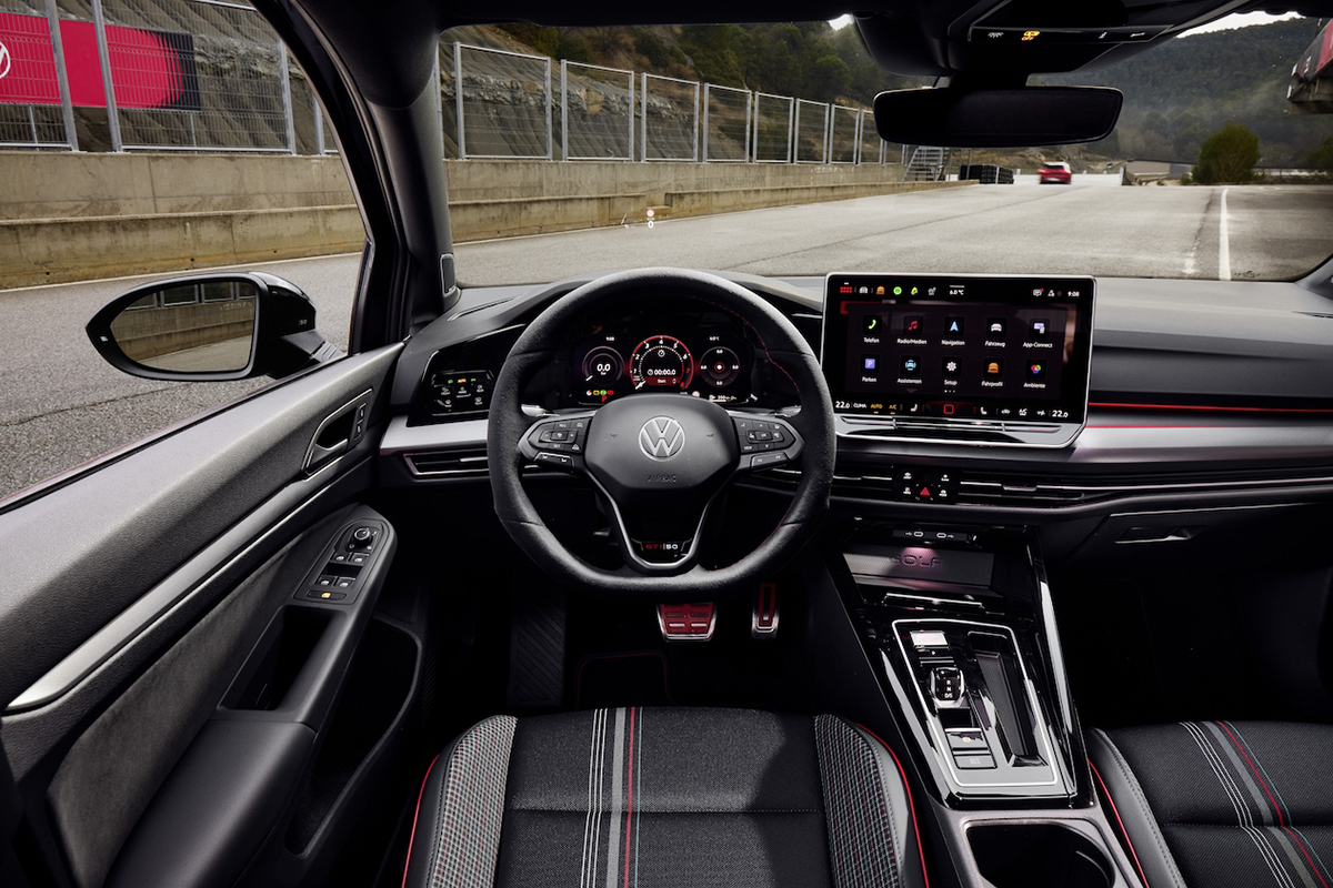 Volkswagen Golf GTI Edition 50