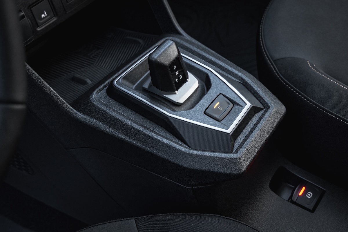 Review Dacia Jogger Hybrid 155